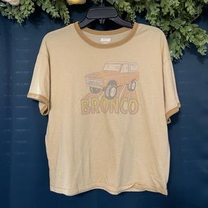 American eagle tailgate shirt Ford bronco size small never worn